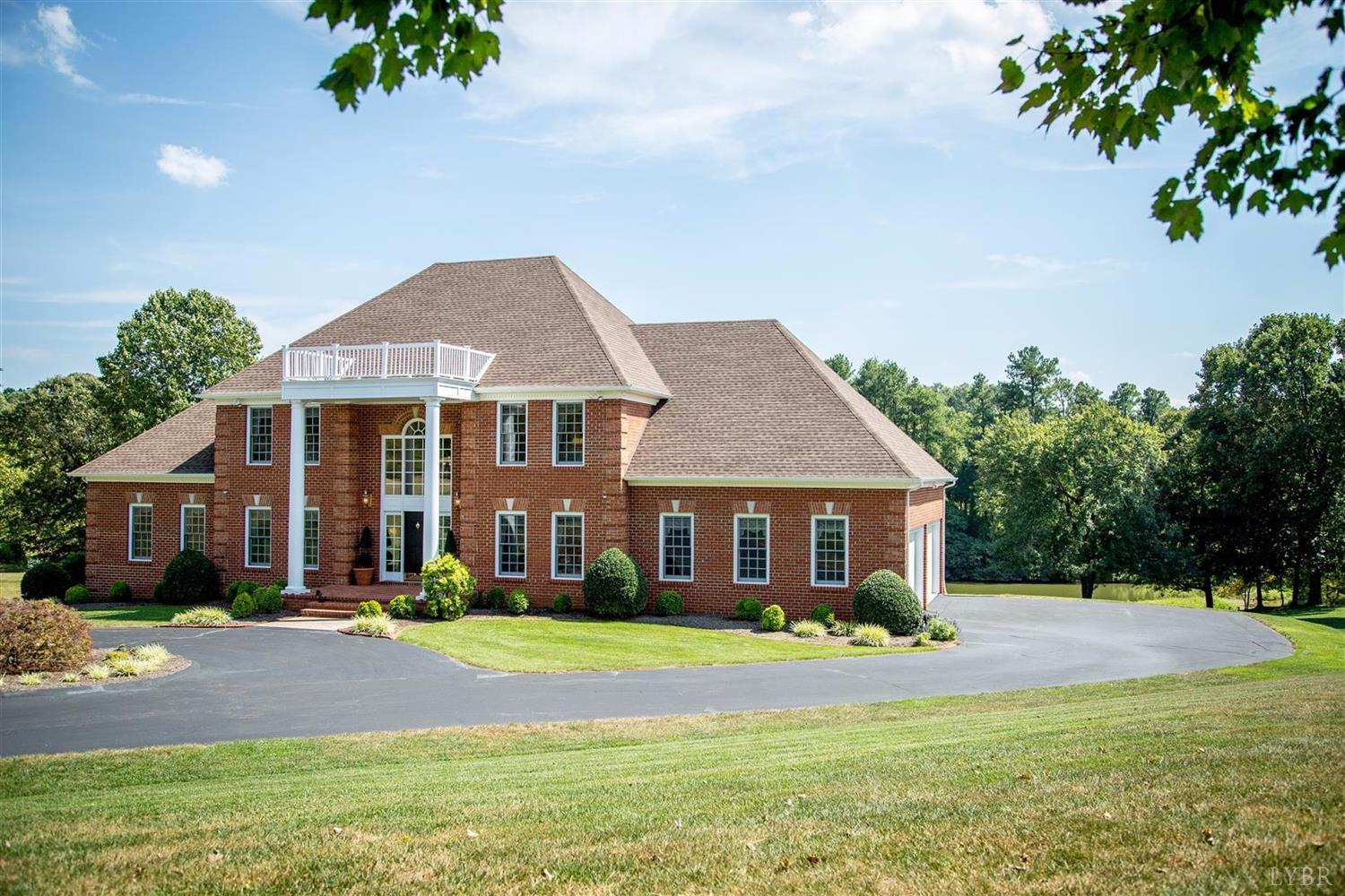 313 Spring Lake Road, Forest, VA 24551
