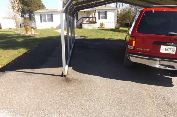 Twin Oaks Mobile Home Park 64 Longfellow DriveRustburg, VA 24588