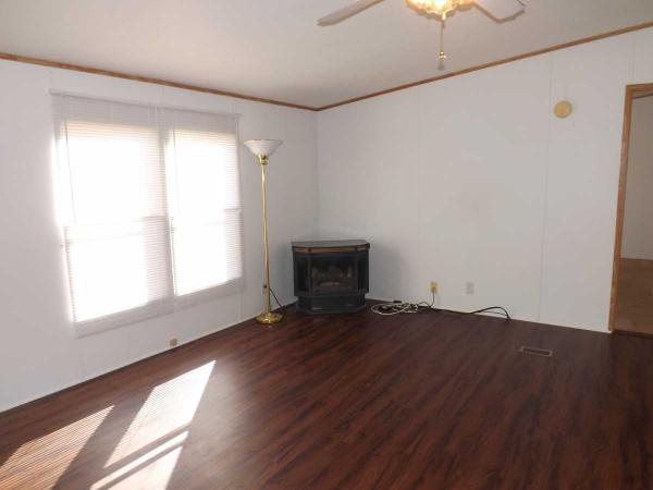 Twin Oaks Mobile Home Park 64 Longfellow DriveRustburg, VA 24588