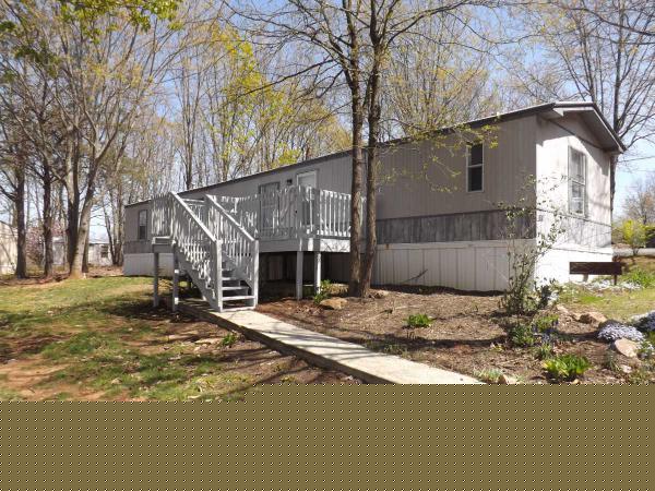 Twin Oaks Mobile Home Park 124 Windy CircleRustburg, VA 24588