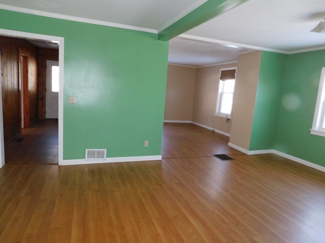 9s Pleasant StBradford, VT, 05033Orange County