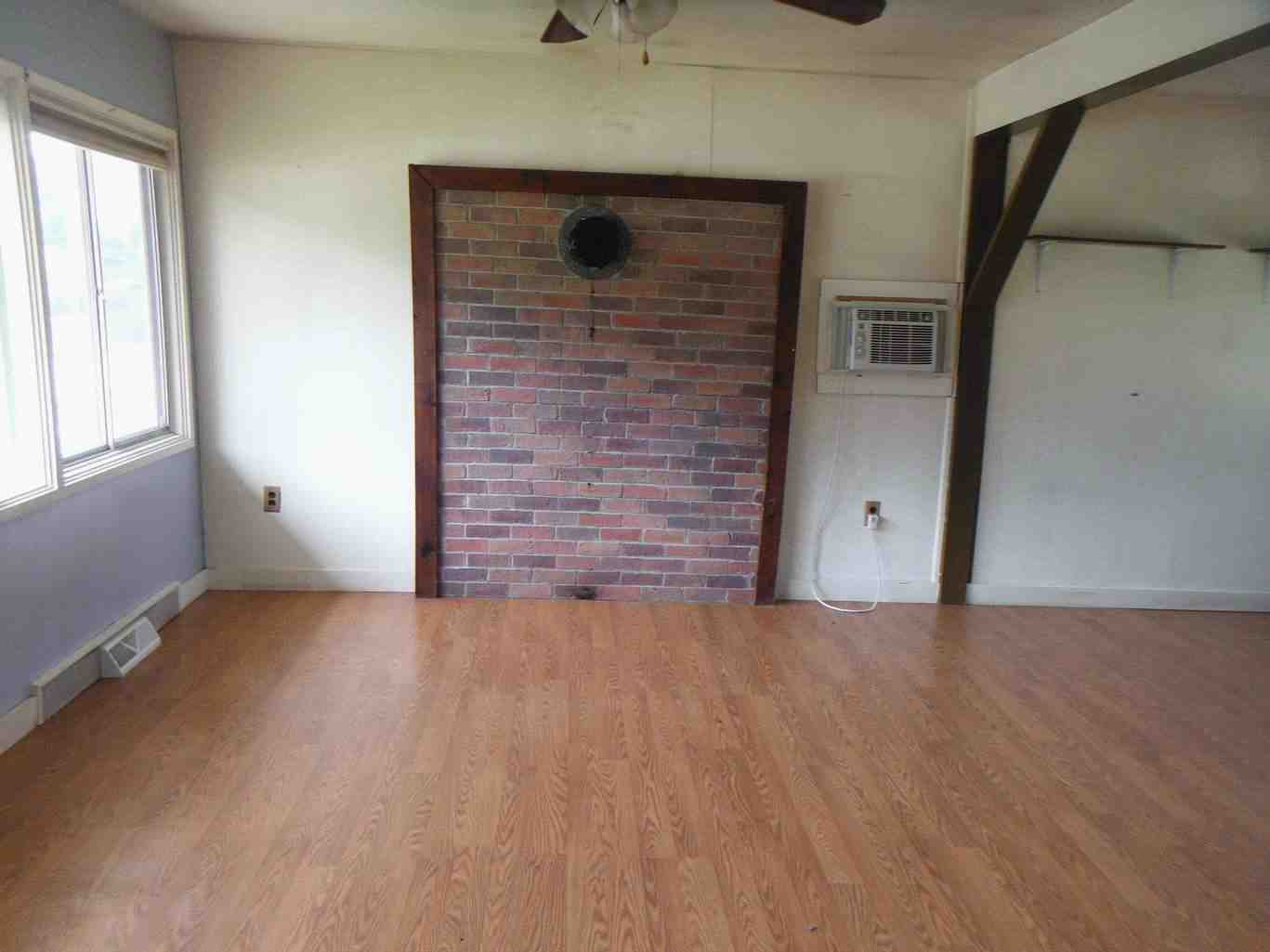 12 Cross StEast Haven, VT, 05837Essex County