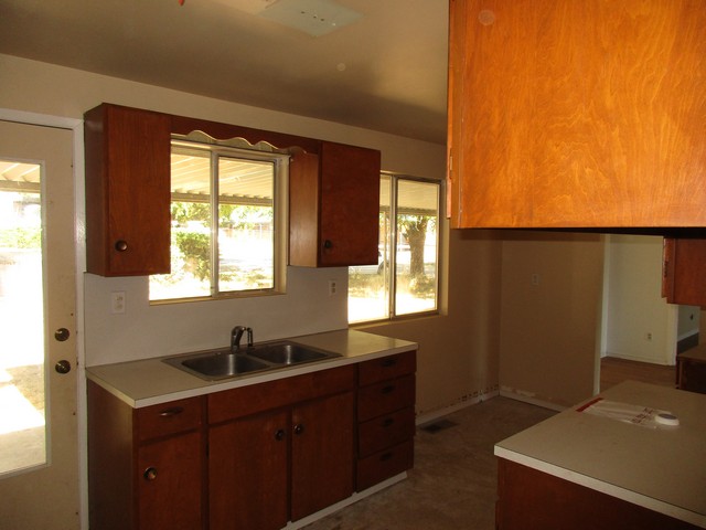 18437 8th Ave SDes Moines, WA, 98148King County