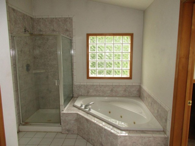 18003 6th Ave SWNormandy Park, WA, 98166King County