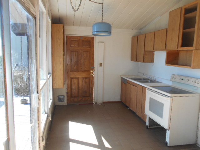 1389 E Camano DrCamano Island, WA, 98282Island County
