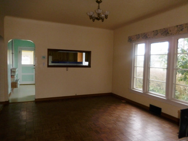 643 N Charleston AvBremerton, WA, 98312Kitsap County