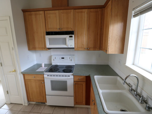 2759 Diamond Loop Unit AMilton, WA, 98354Pierce County