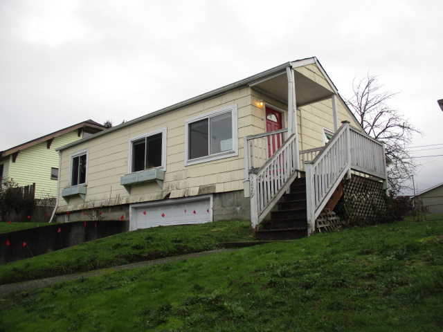 5229 S State StTacoma, WA, 98409Pierce County