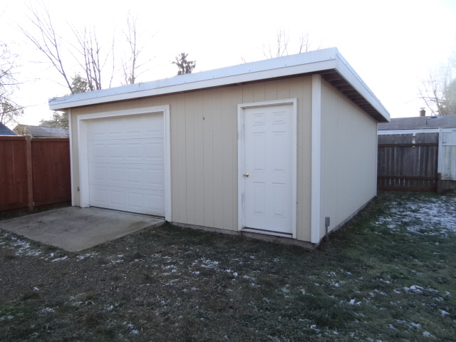 1304 116th St STacoma, WA, 98444Pierce County