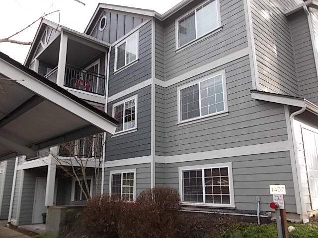 1407 Evergreen Park Dr SW Unit 202Olympia, WA, 98502Thurston County