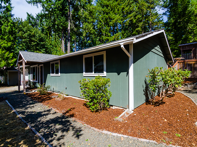 8448 Kittiwake St SEOlympia, WA, 98513Thurston County