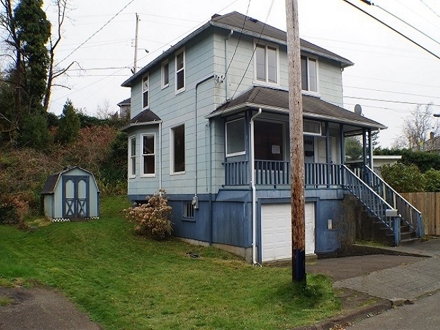 458 N F StAberdeen, WA, 98520Grays Harbor County