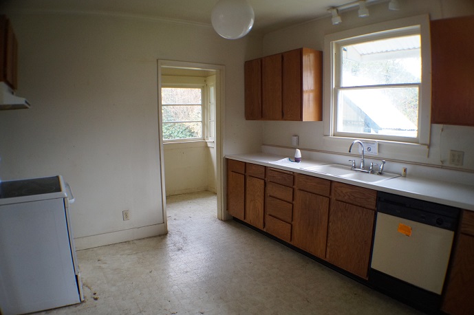458 N F StAberdeen, WA, 98520Grays Harbor County