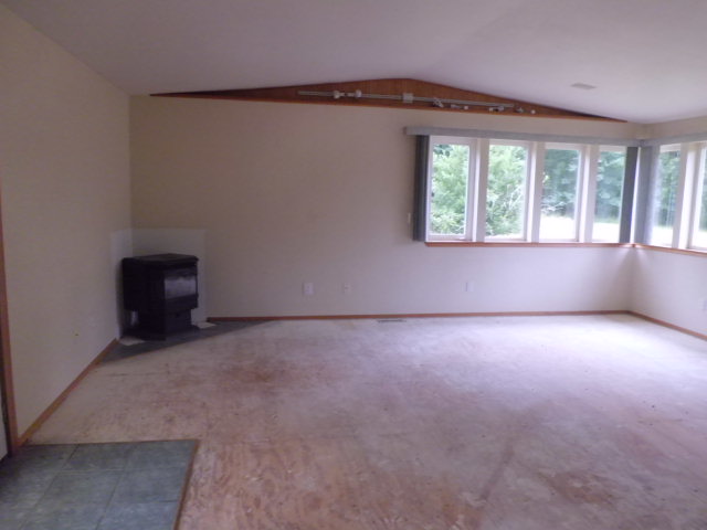 208 Orchard LaneOakville, WA, 98568Grays Harbor County