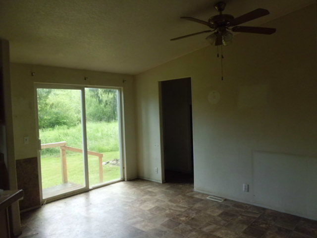 494 Dluhosh RdOnalaska, WA, 98570Lewis County