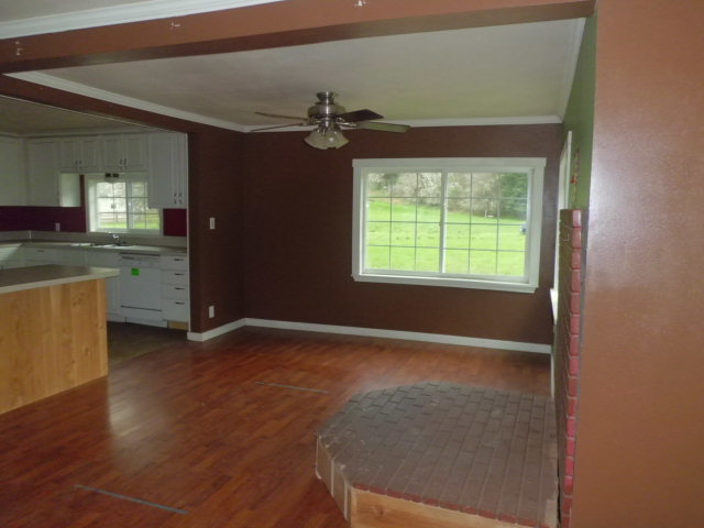 111 1st StPe Ell, WA, 98572Lewis County