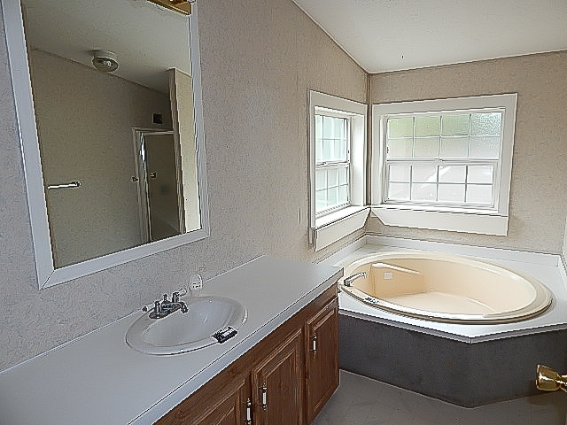 13805 166th Ave SERainier, WA, 98576Thurston County