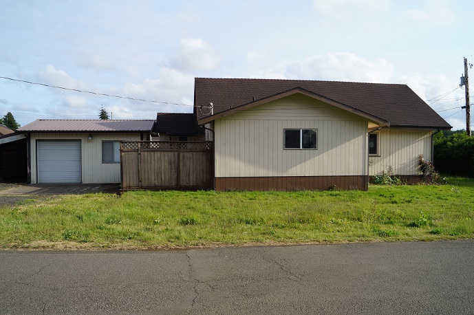 1143 Cedar StRaymond, WA, 98577Pacific County