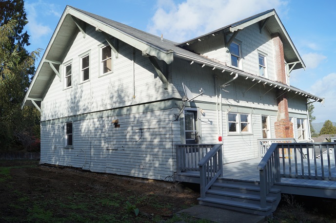 570 BarnhartRaymond, WA, 98577Pacific County