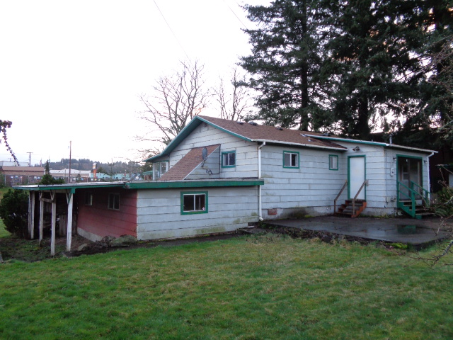 118 Jackson St NWCastle Rock, WA, 98611Cowlitz County