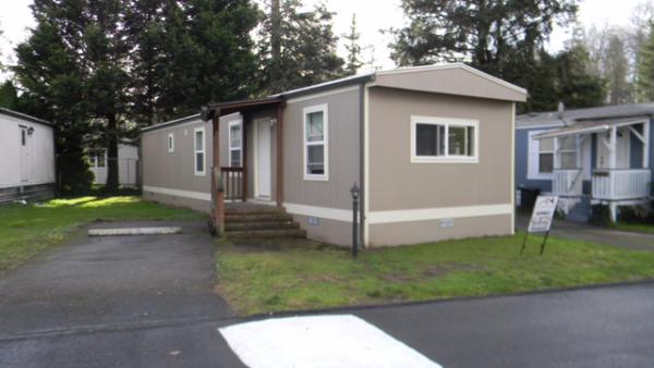 Edgewater Estates 214 Chapman Road, Sp. #2Castle Rock, WA 98611