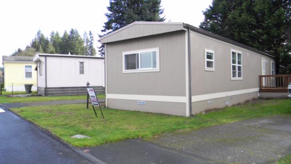 Edgewater Estates 214 Chapman Road, Sp. #2Castle Rock, WA 98611