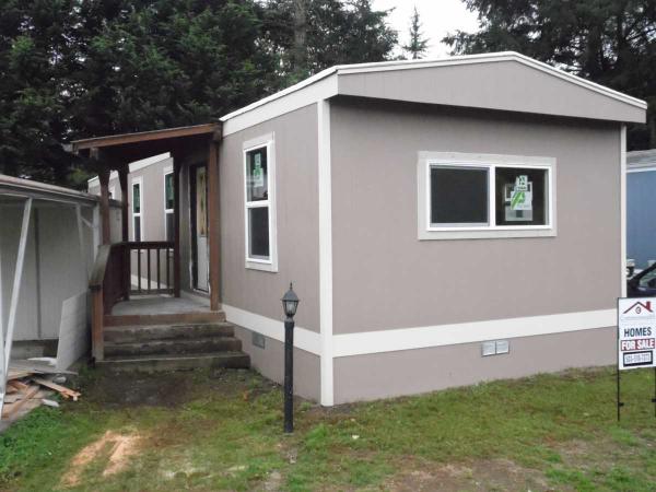 Edgewater Estates 214 Chapman Road, Sp. #2Castle Rock, WA 98611