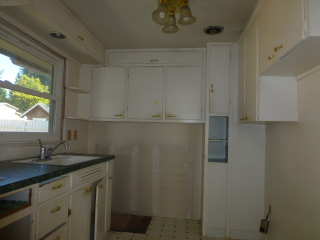 758 Woodard Ave NECastle Rock, WA, 98611Cowlitz County