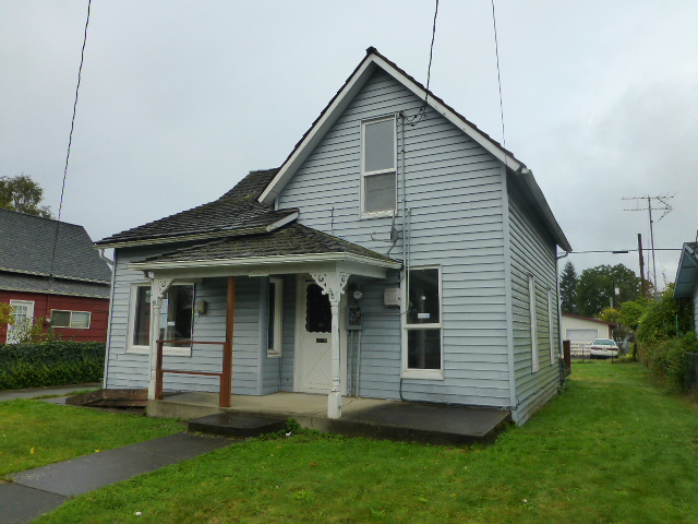 529 2nd Avenue SWCastle Rock, WA, 98611Cowlitz County