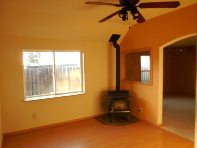210 East Allyn StGoldendale, WA, 98620Klickitat County