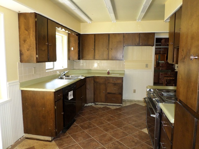 119 S Vista WayKelso, WA, 98626Cowlitz County