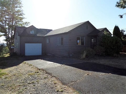 3403 Columbia Hts RdLongview, WA, 98632Cowlitz County