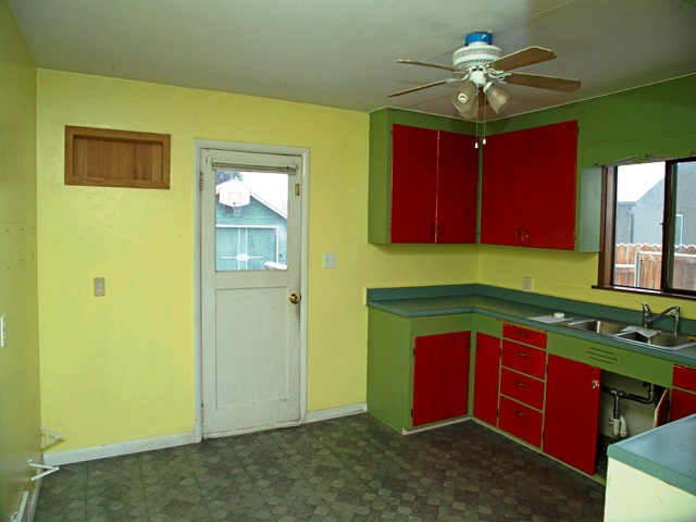 776 N Grover PlEast Wenatchee, WA, 98802Douglas County
