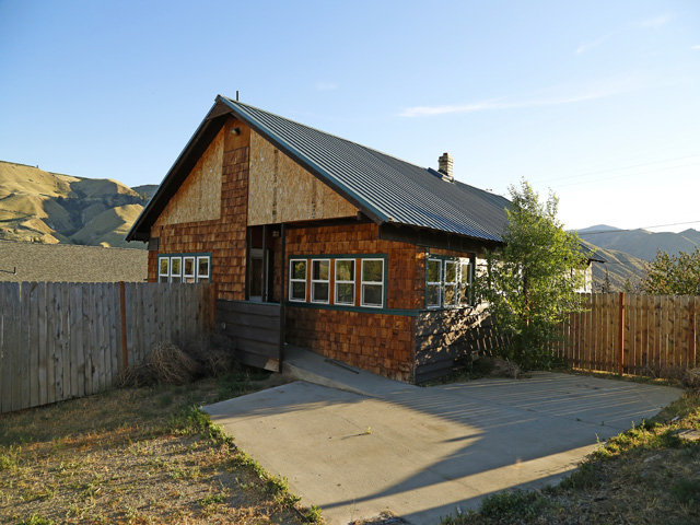 725 S Jarvis AveEast Wenatchee, WA, 98802Douglas County