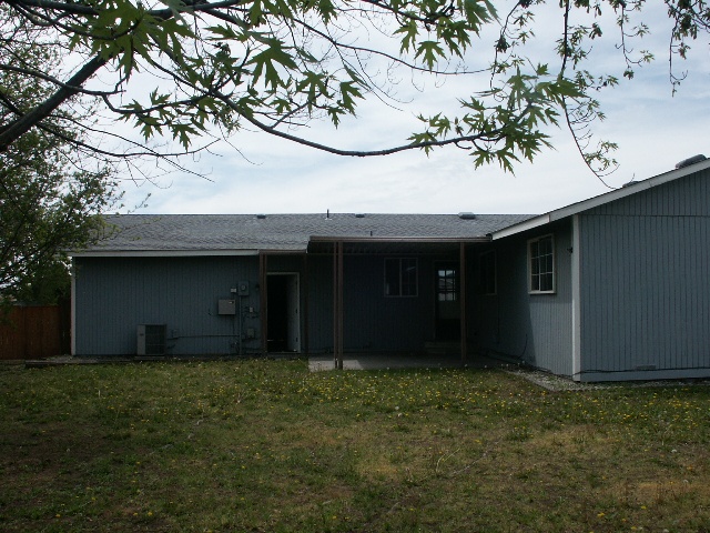 311 N Grape DrMoses Lake, WA, 98837Grant County