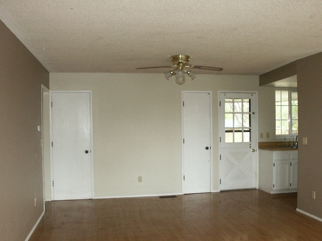 311 N Grape DrMoses Lake, WA, 98837Grant County