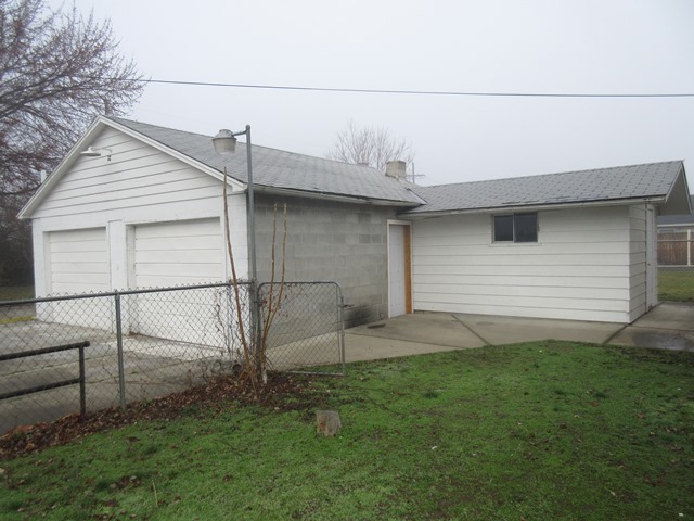 201 W Prasch AveYakima, WA, 98902Yakima County