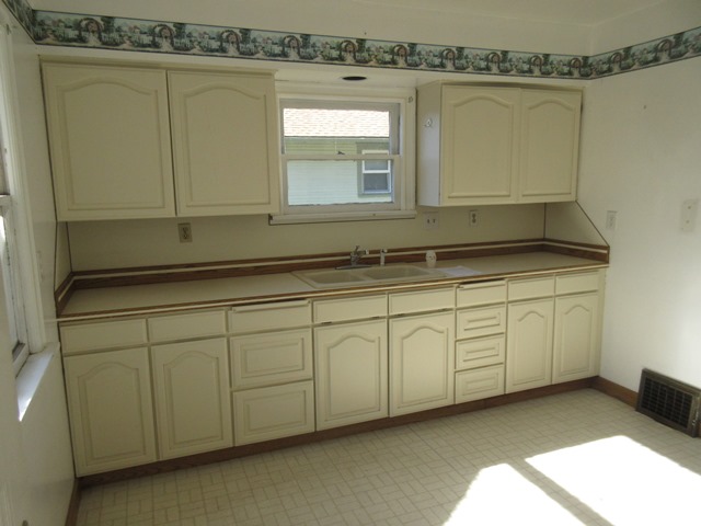 405 S 13th AveYakima, WA, 98902Yakima County