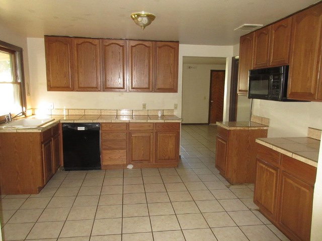 1613 S 5th AvenueYakima, WA, 98902Yakima County