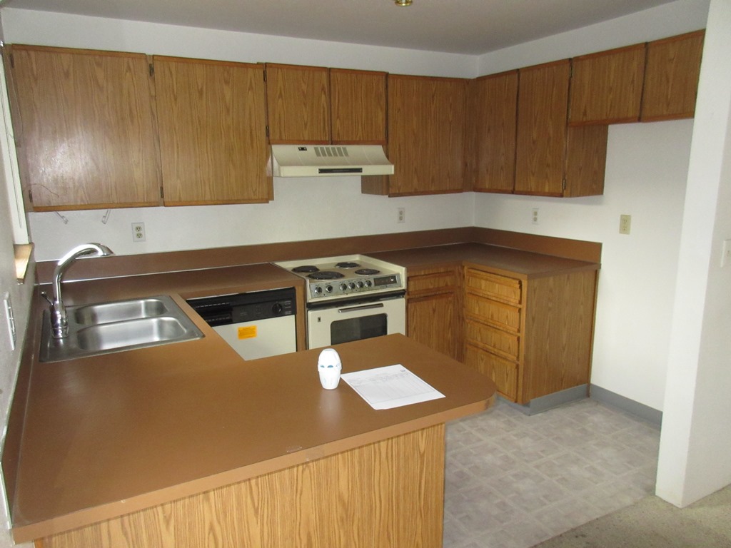 1708 Pickens LoopYakima, WA, 98908Yakima County