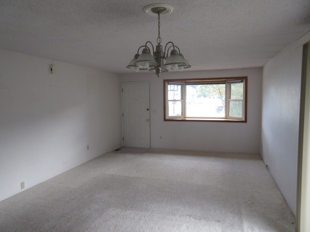 1708 Pickens LoopYakima, WA, 98908Yakima County