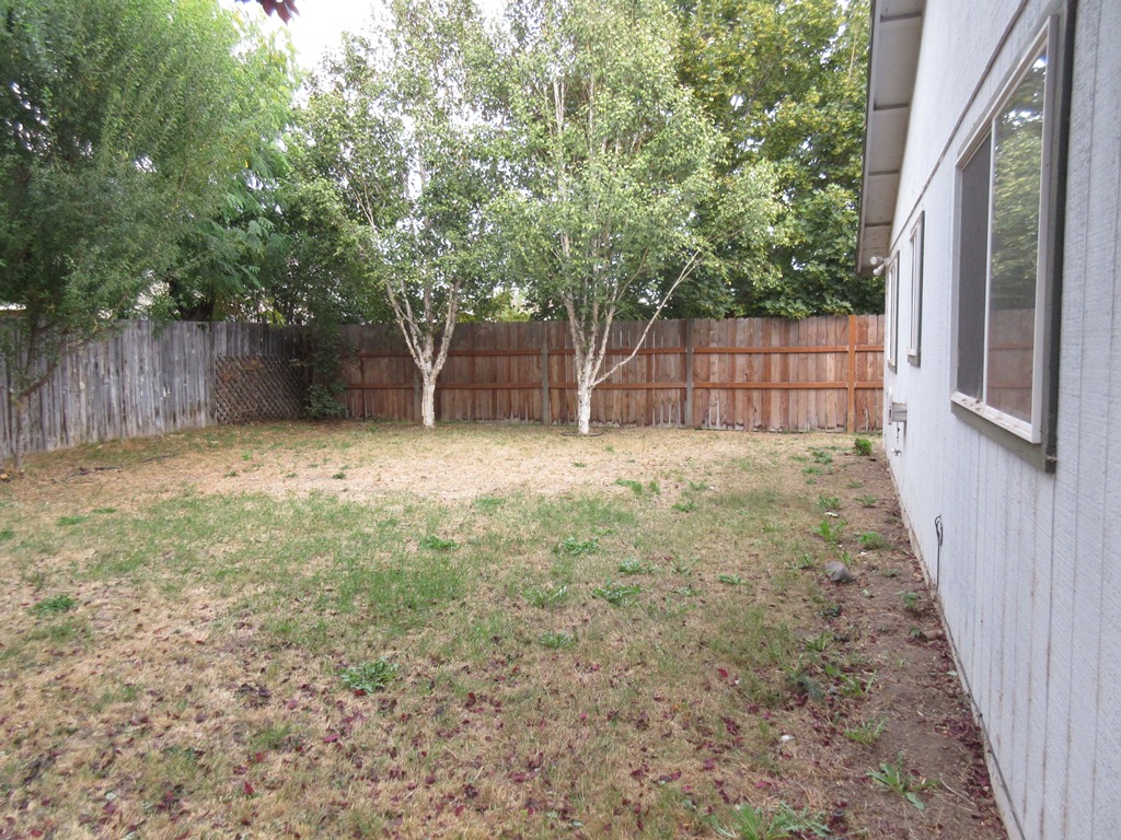 1708 Pickens LoopYakima, WA, 98908Yakima County