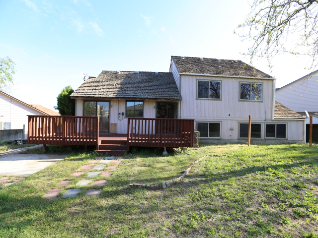 1810 W 2nd StGrandview, WA, 98930Yakima County