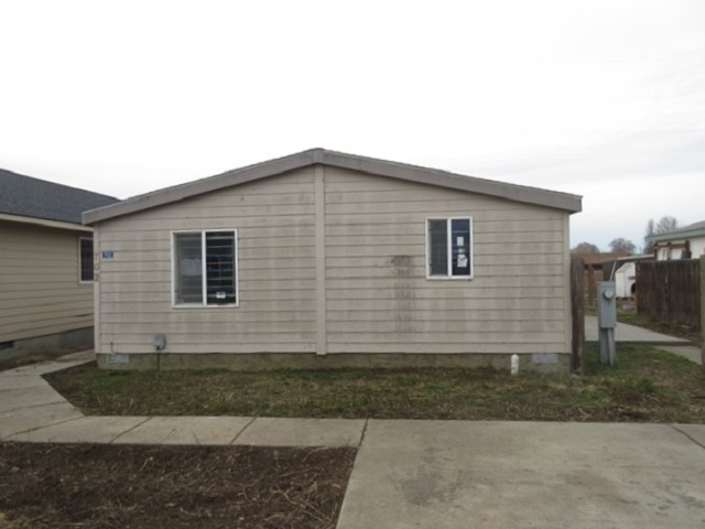 702 Mark AveGranger, WA, 98932Yakima County