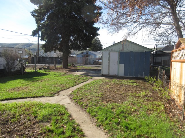 122 E Fremont AveSelah, WA, 98942Yakima County