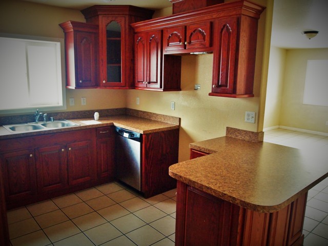 316 North Alder StToppenish, WA, 98948Yakima County
