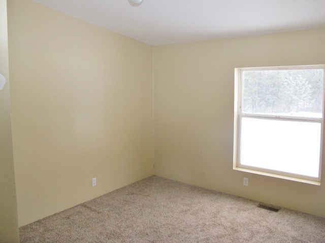 36325 N Newport HwyChattaroy, WA, 99003Spokane County