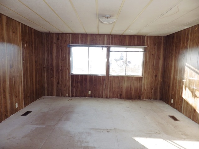 410 N 6th StOakesdale, WA, 99158Whitman County