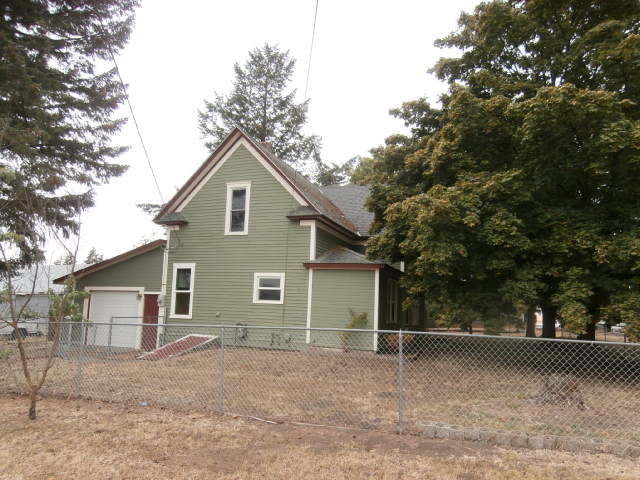420 E F StRosalia, WA, 99170Whitman County