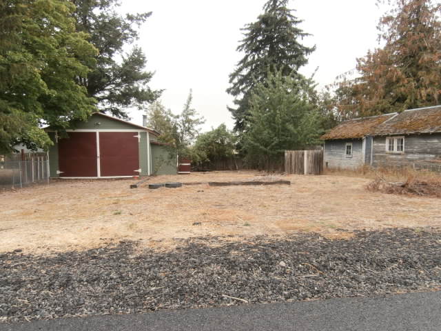 420 E F StRosalia, WA, 99170Whitman County